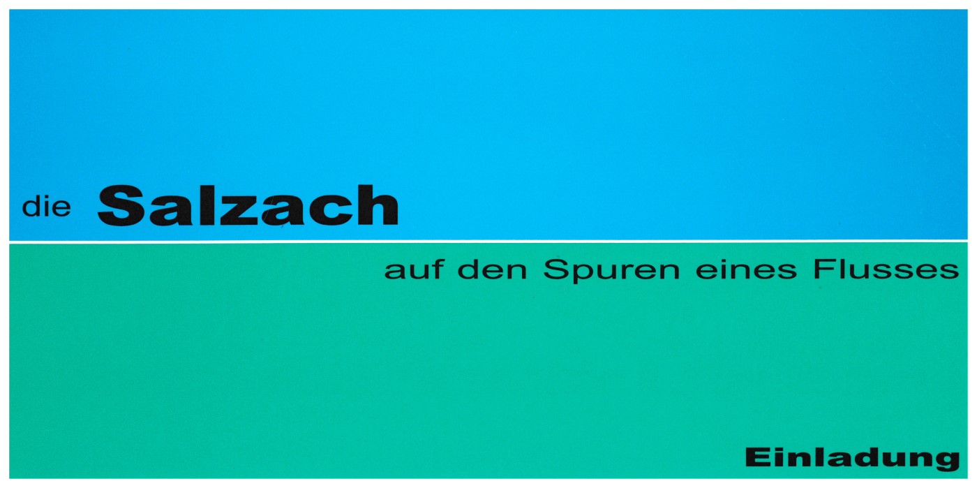 Blau-grüne Einladungskarte für Sonderausstellung Salzach 2004. Auf den Spuren eines Flusses.